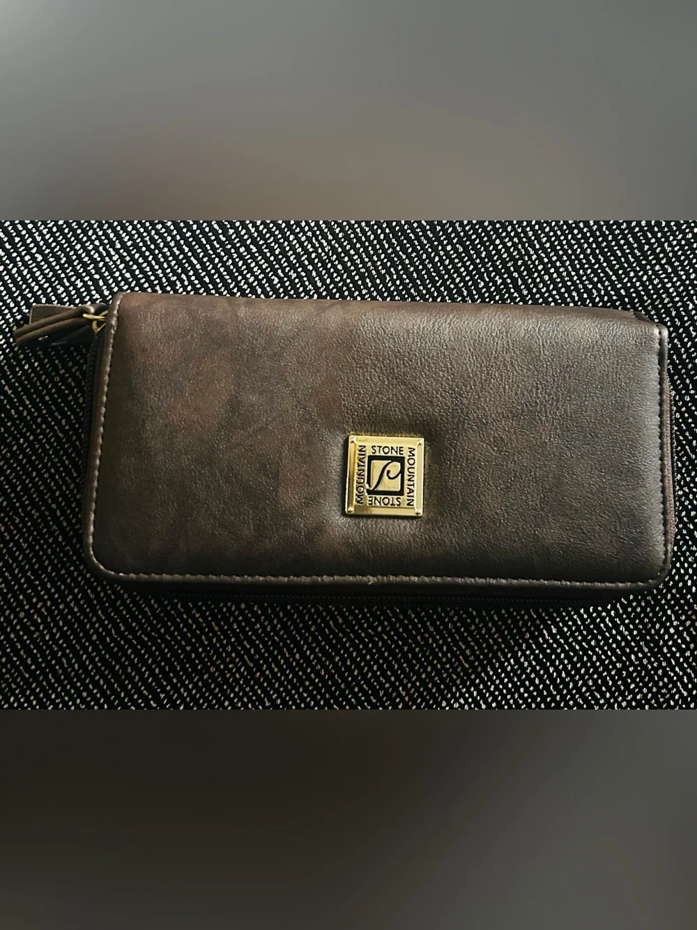 Stone Mountain Brown Zip Around Wallet Wristlet